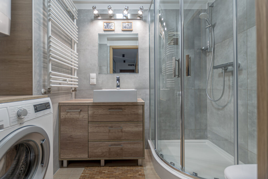 Łazienka, w kabinie prysznicowej bateria termostatyczna Hansgrohe